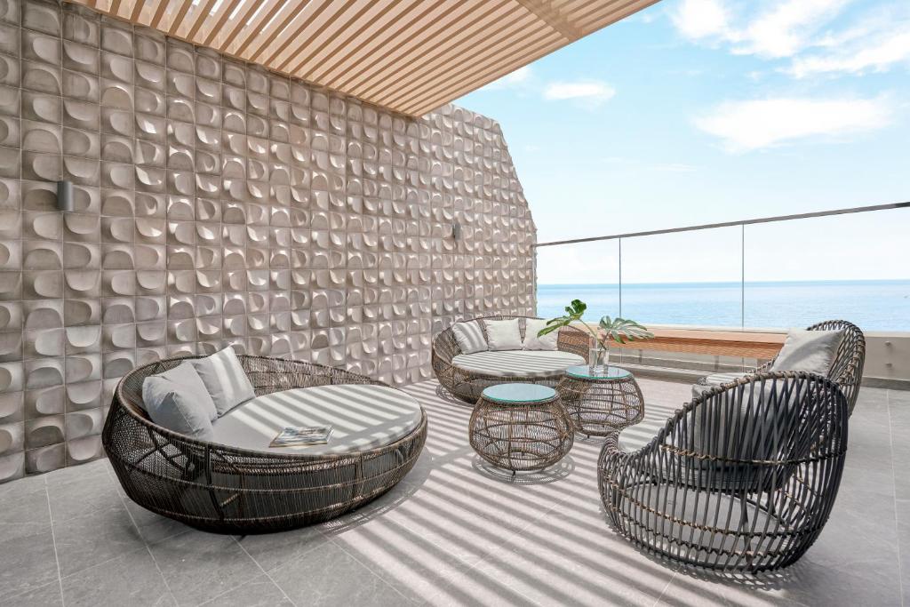 COMBO – HOLIDAY INN HỒ TRÀM 5 SAO