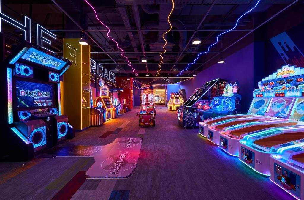 COMBO – HOLIDAY INN HỒ TRÀM 5 SAO