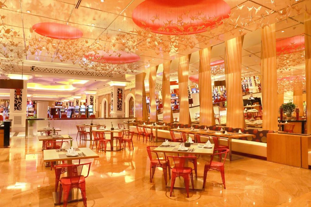 InterContinental Grand Hồ Tràm Resort (Combo xe đưa đón)