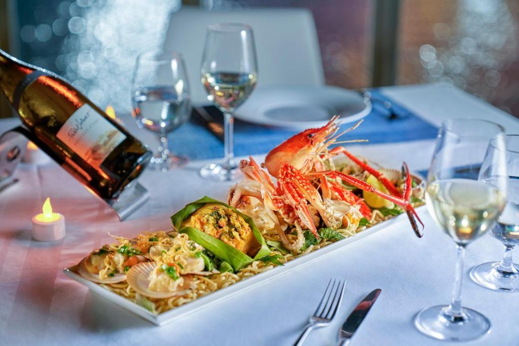 InterContinental Grand Hồ Tràm Resort (Combo xe đưa đón)