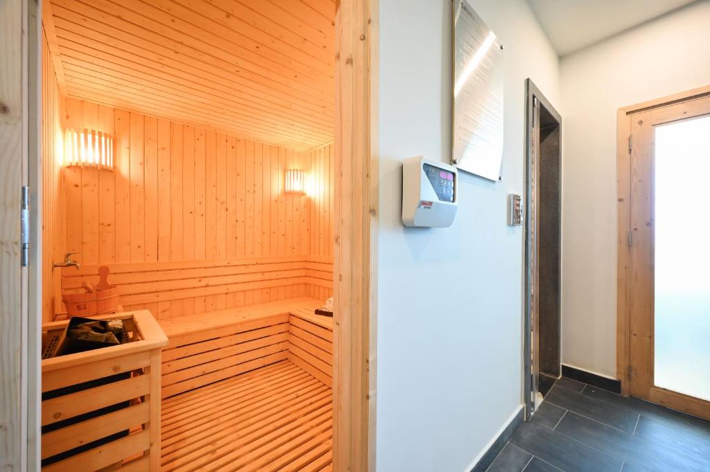 Emerald Hồ Tràm Beach Resort