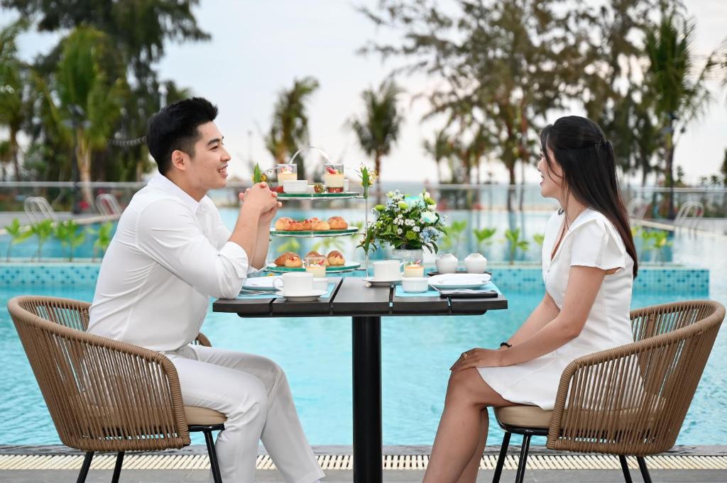 Emerald Hồ Tràm Beach Resort