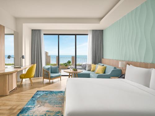 COMBO – HOLIDAY INN HỒ TRÀM 5 SAO