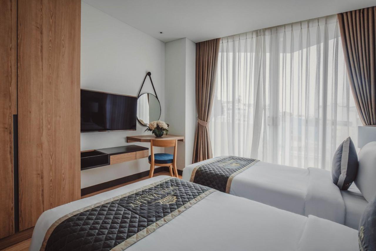GOLF VALLEY HOTEL