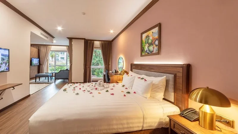 Phòng SENIOR SUITE