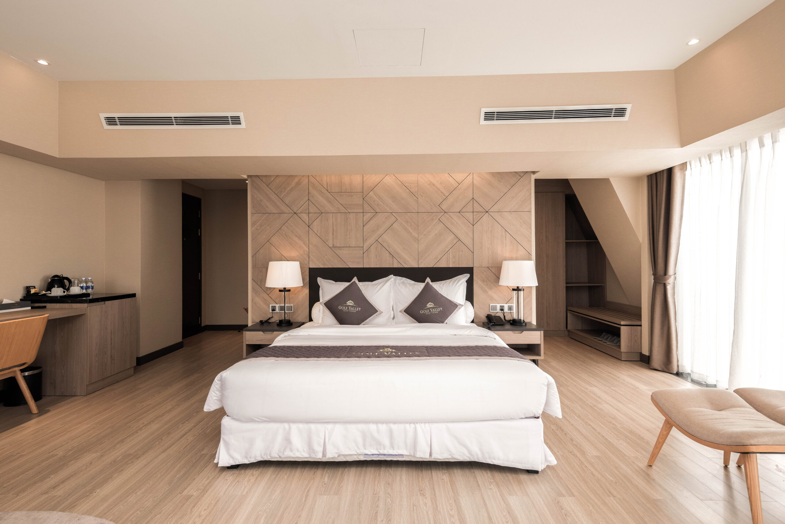 Phòng GOLF VALLEY SUITE (KING)