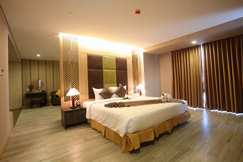 MUONG THANH HOLIDAY HOTEL
