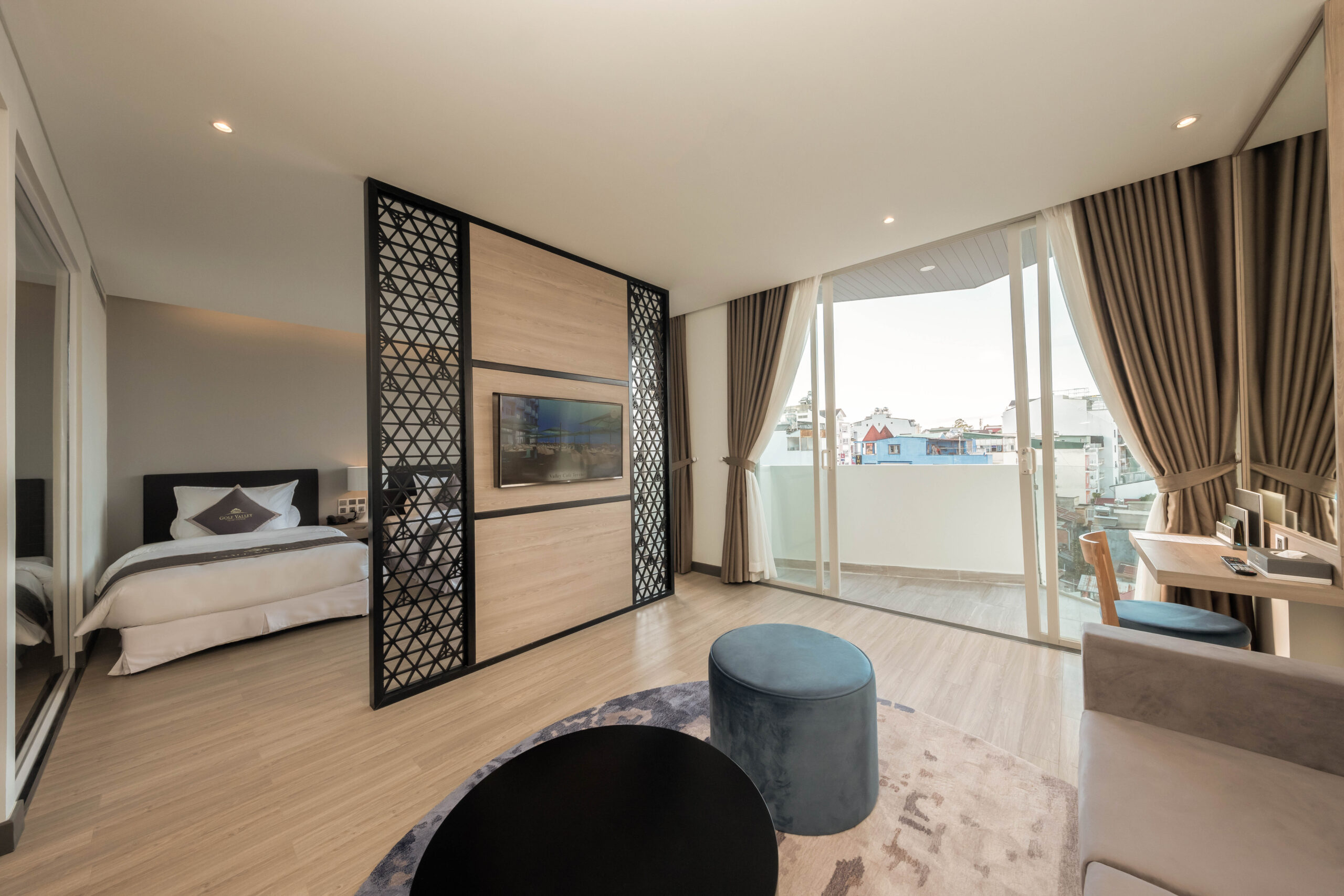 Phòng PREMIUM DELUXE - CITY VIEW (TWIN/DOUBLE)