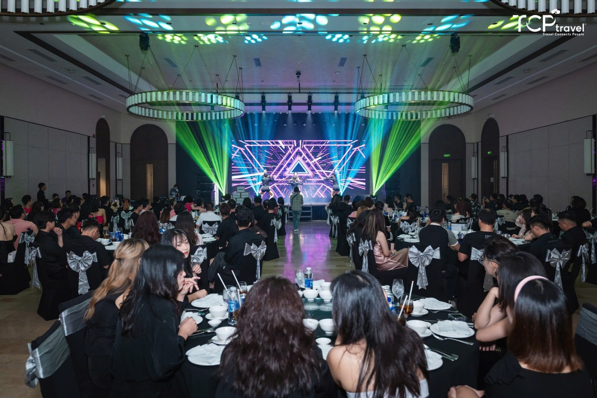 TEAMBUILDING TREKKING – NÚI TÀ CÚ & MŨI NÉ 2N1Đ