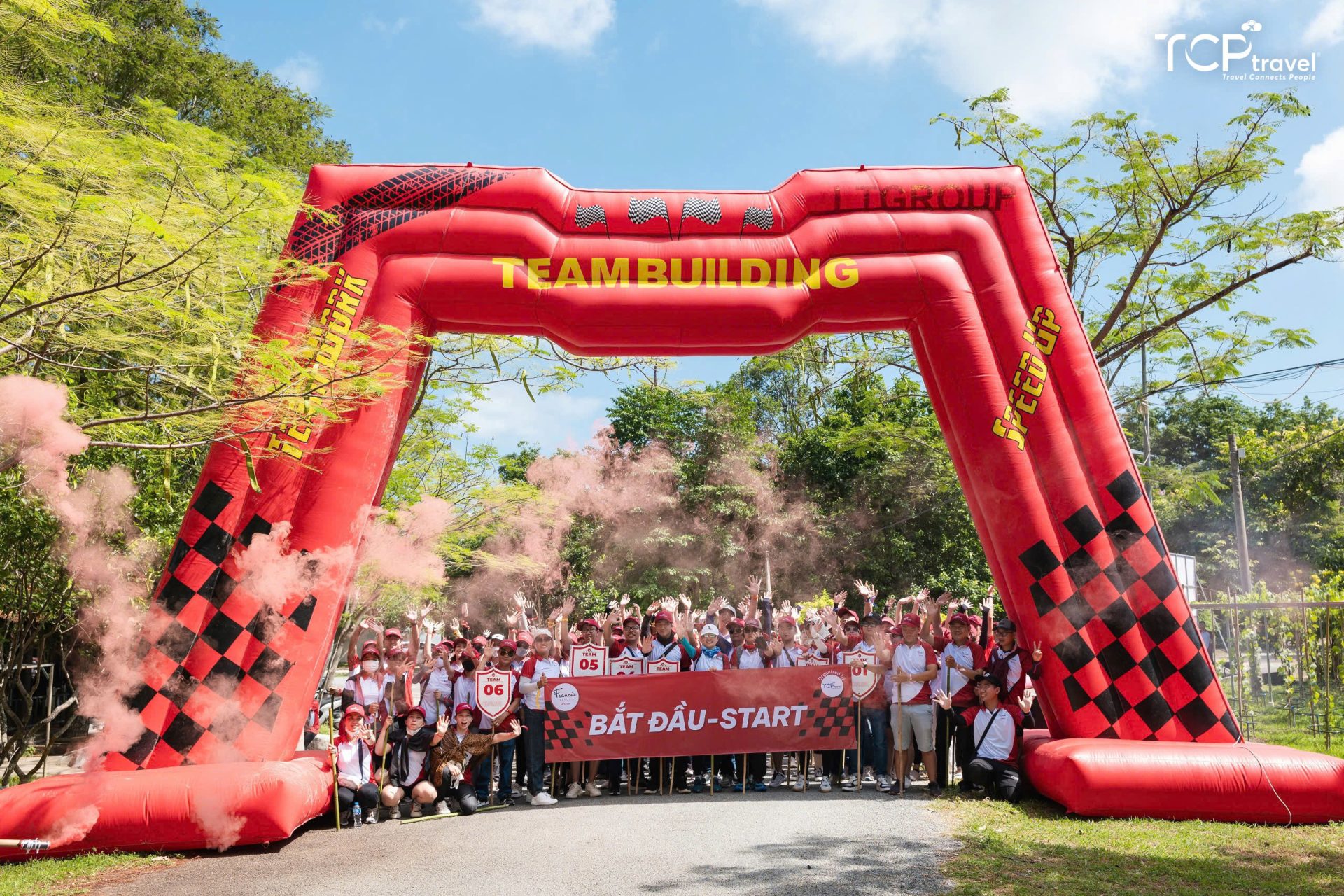 TEAMBUILDING TREKKING – NÚI TÀ CÚ & MŨI NÉ 2N1Đ