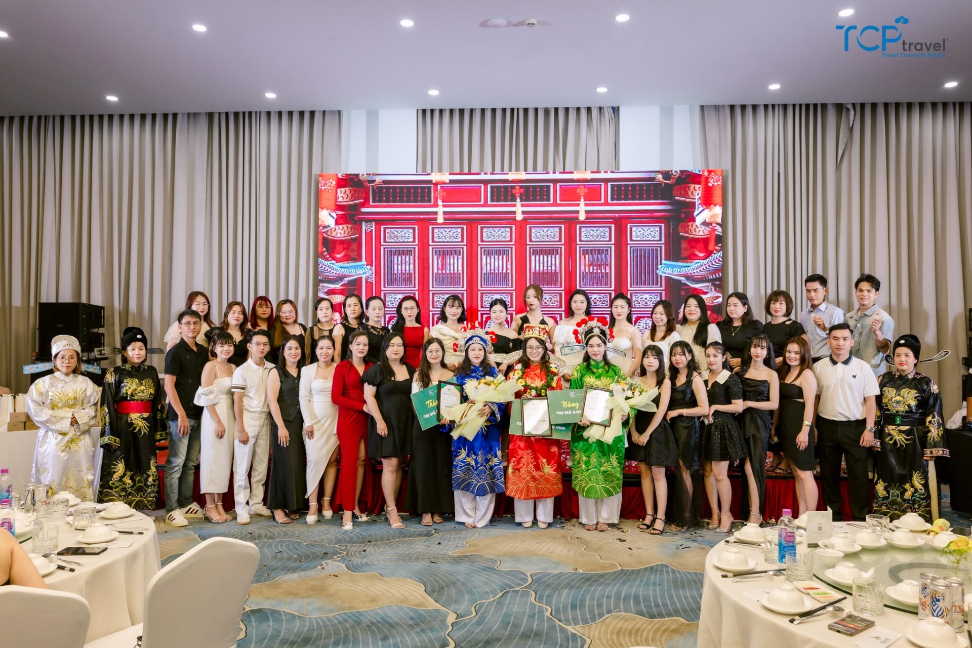 TEAMBUILDING BIỂN – NINH CHỮ & VĨNH HY 3N2Đ