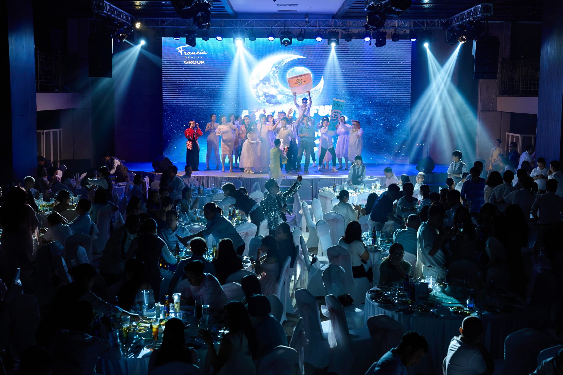 YEAR END PARTY – HỒ CHÍ MINH